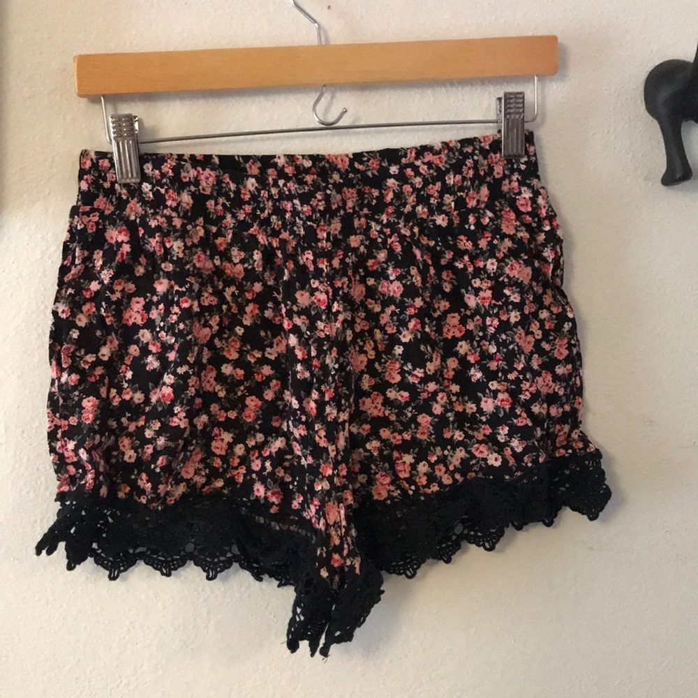 LA Hearts floral flowy shorts